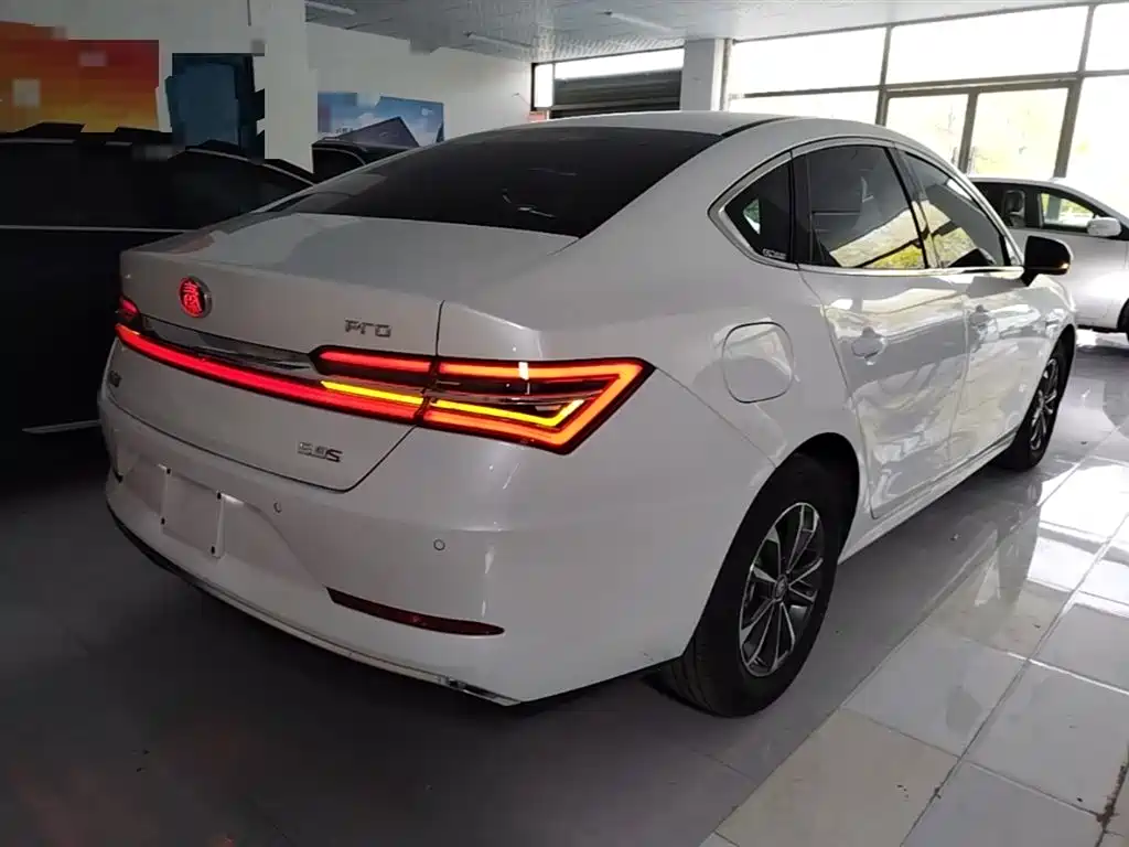BYD Qin Pro Pro 2019 DM 1.5TI AT VI