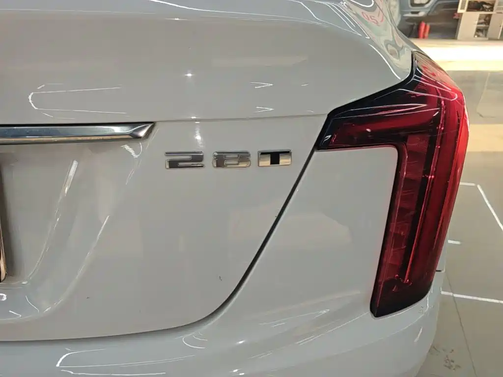 Cadillac CT5 — миниатюра 8