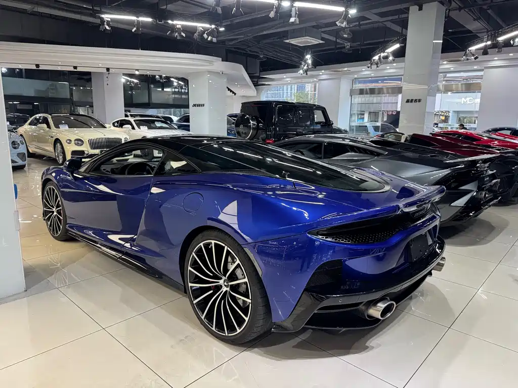 McLaren GT — миниатюра 10