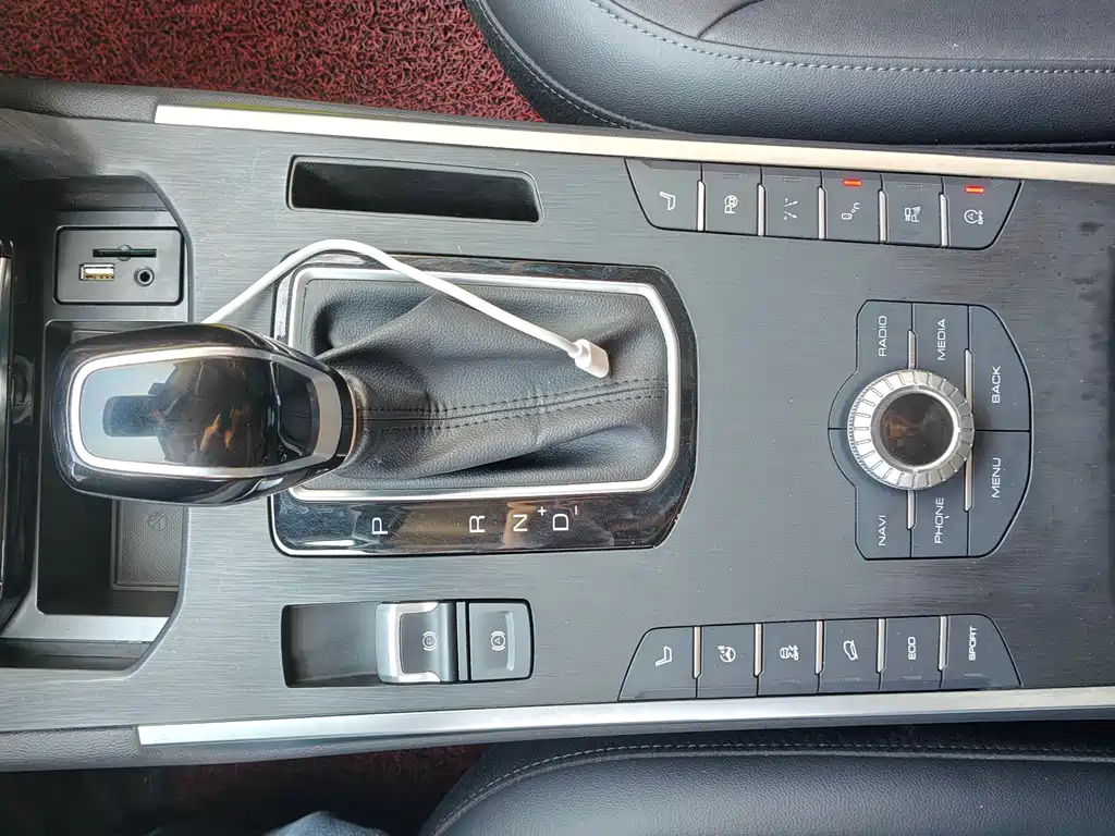 WEI PAI WEI BRAND VV5