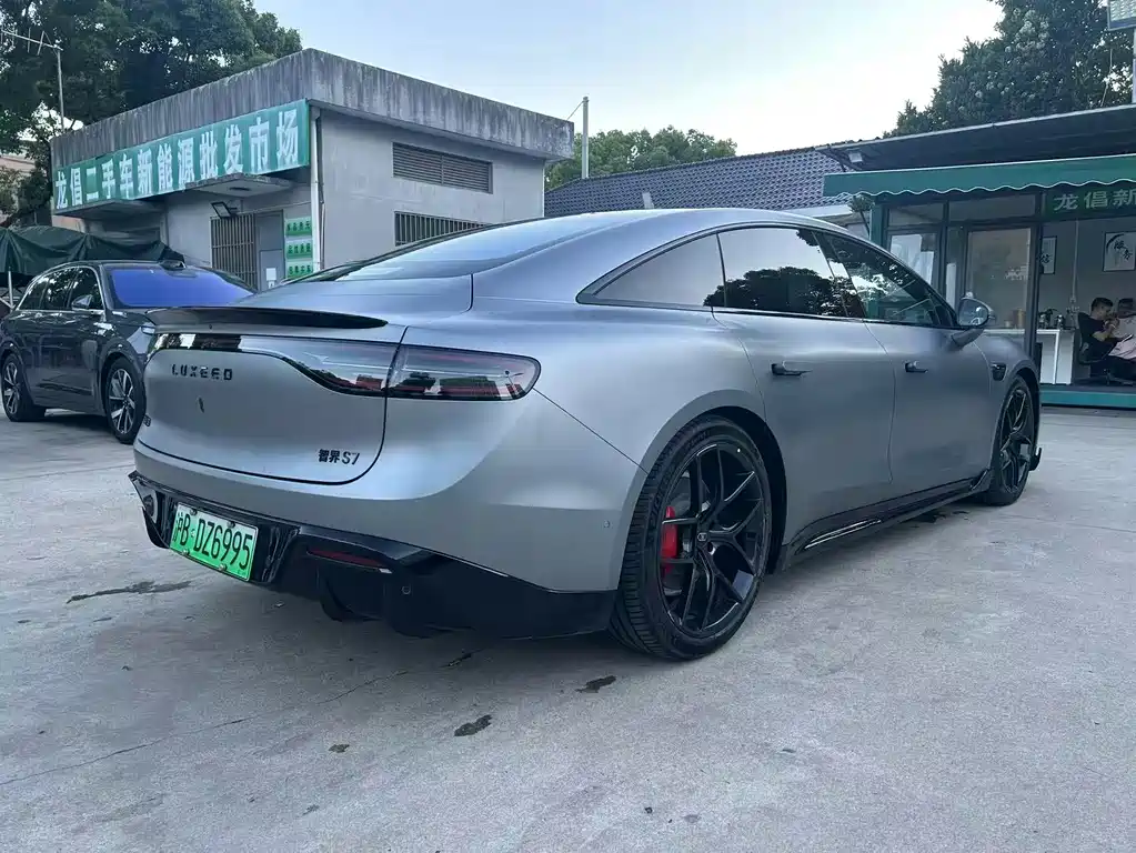Luxeed S7 2025 703km Ultra Sport