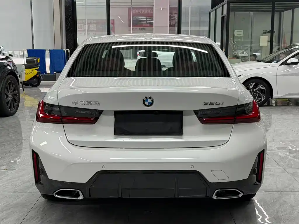 BMW 3 Series — миниатюра 6