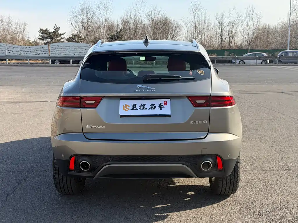 JAGUAR E PACE
