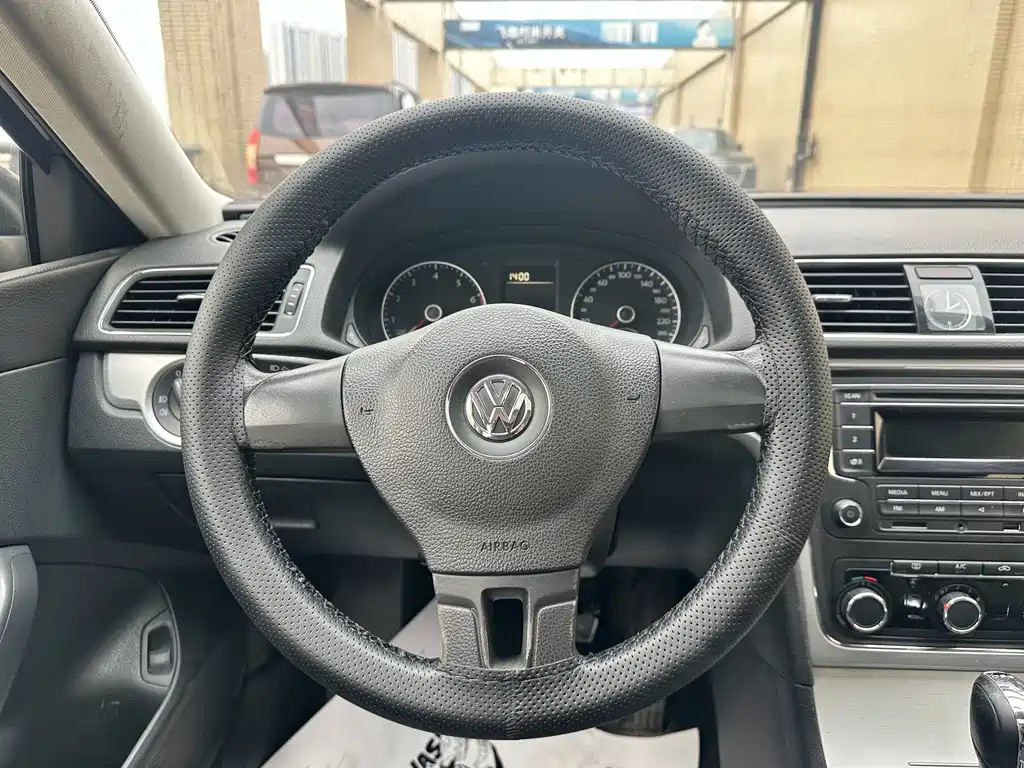 Volkswagen Passat — миниатюра 11