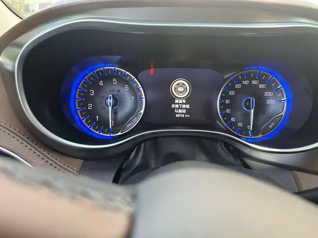 Chrysler Grand Voyager (Import) — миниатюра 5