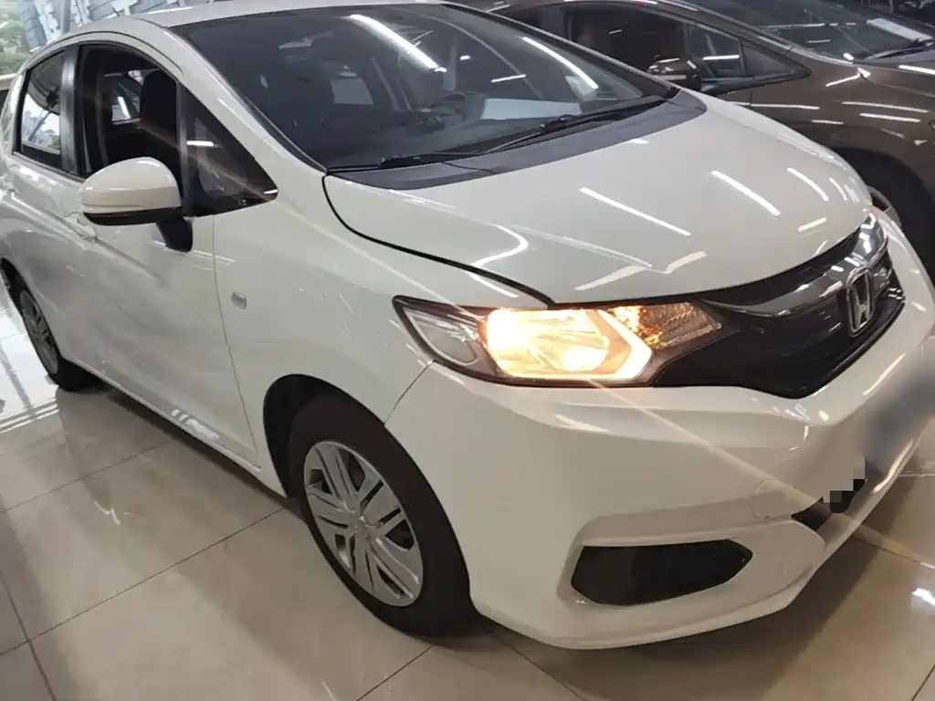 Honda Fit — миниатюра 4
