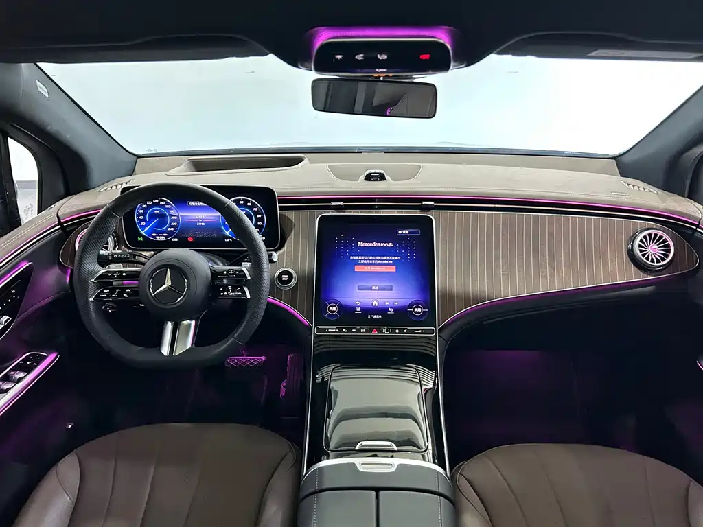 MERCEDES-BENZ EQE SUV