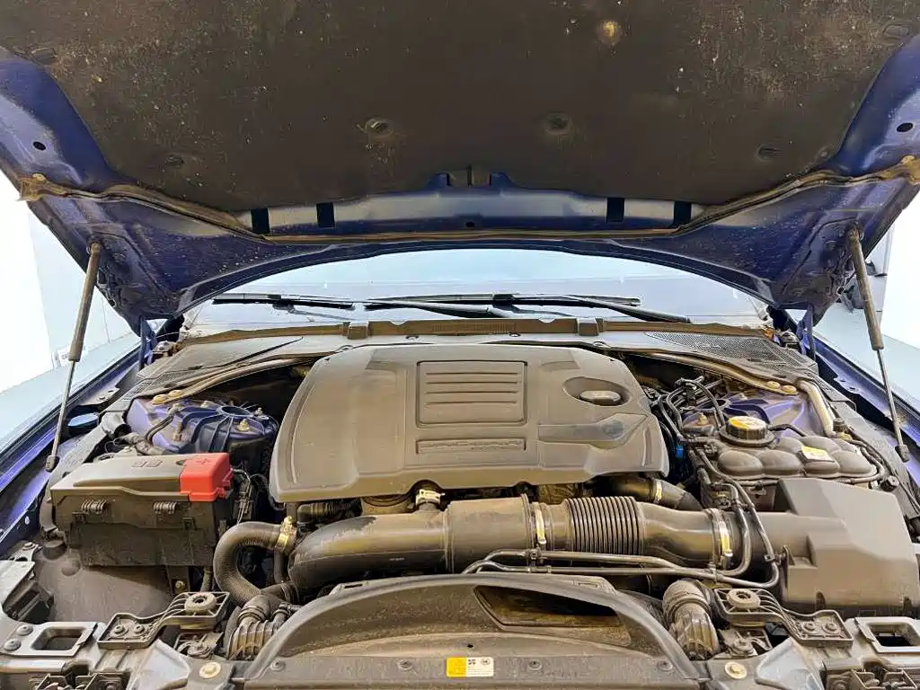 Jaguar XEL — миниатюра 10