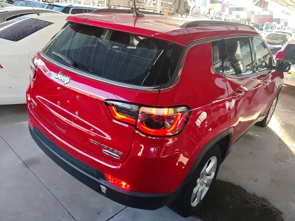 Jeep Compass — миниатюра 7