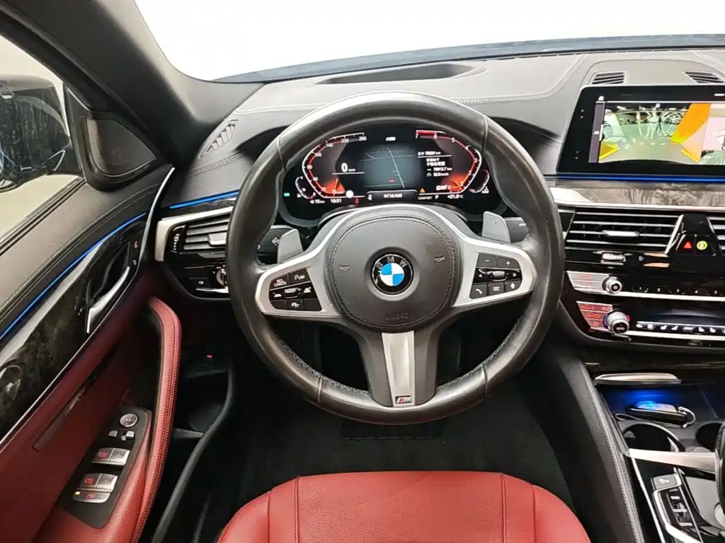 BMW 5 Series — миниатюра 11