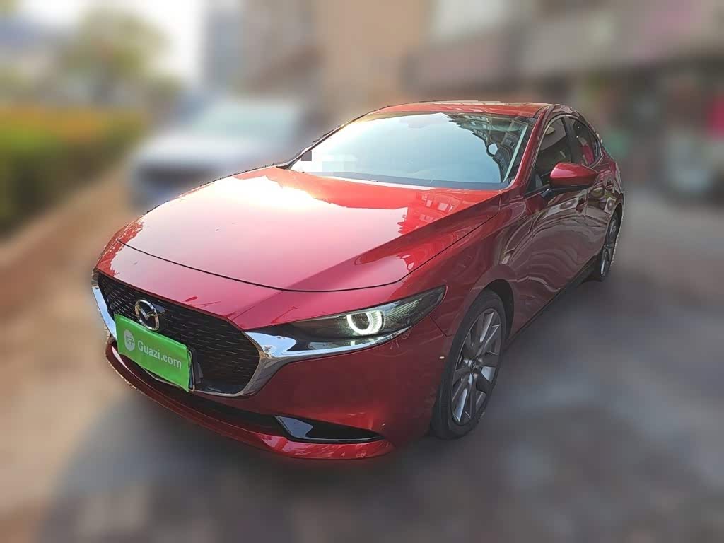 Mazda Mazda3 Axela 2.0 л 2022 г. Красно-фиолетовый, пробег 37300 км