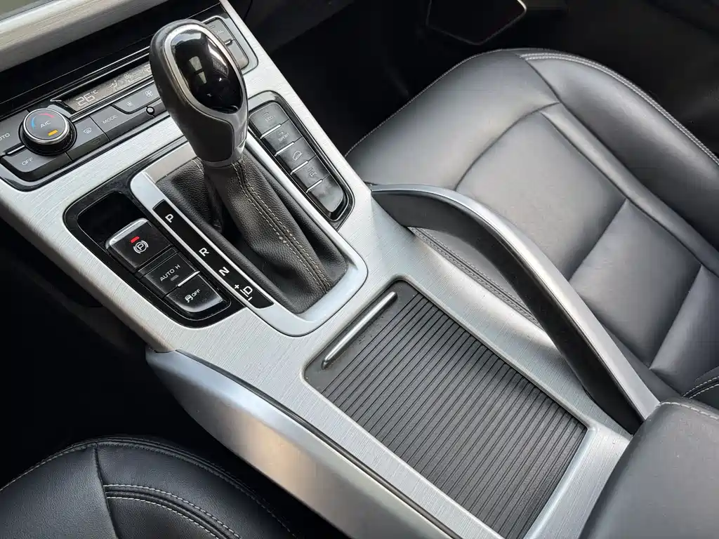 GEELY AUTOMOBILE BOYUE