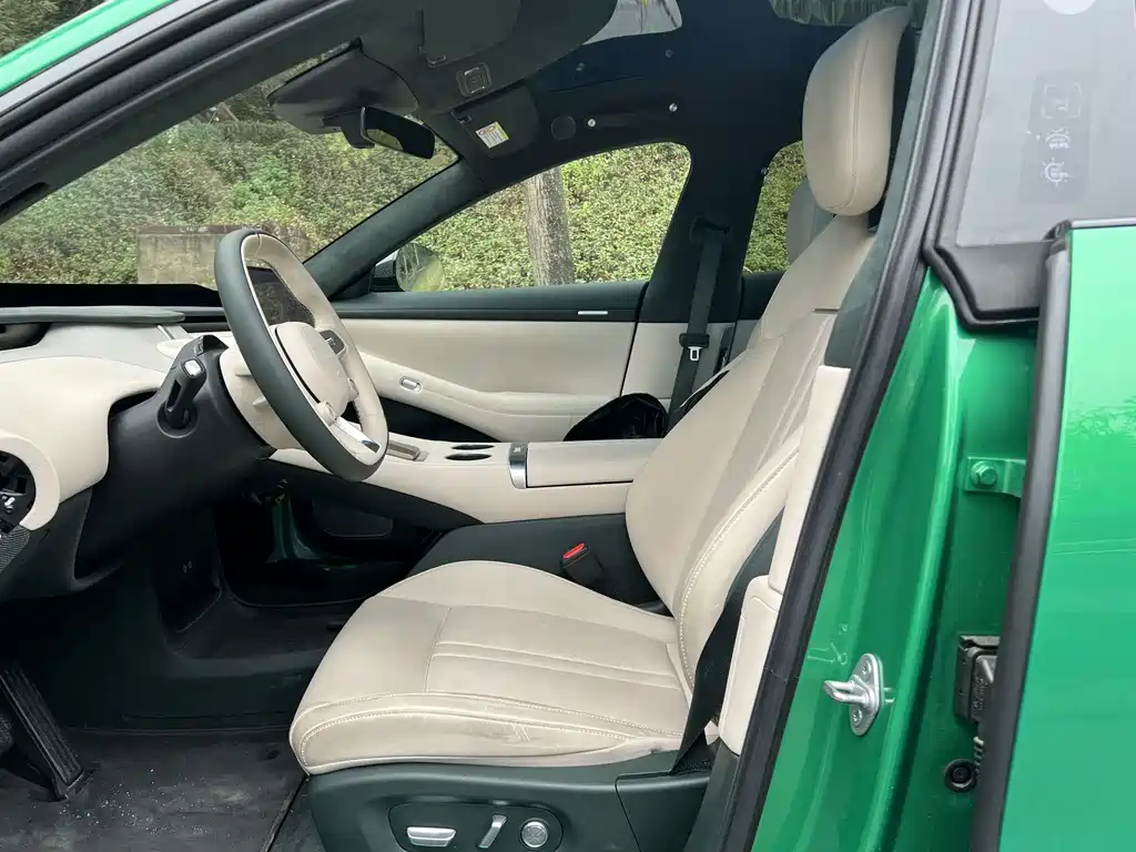 XIAOMI CAR XIAOMI YU7