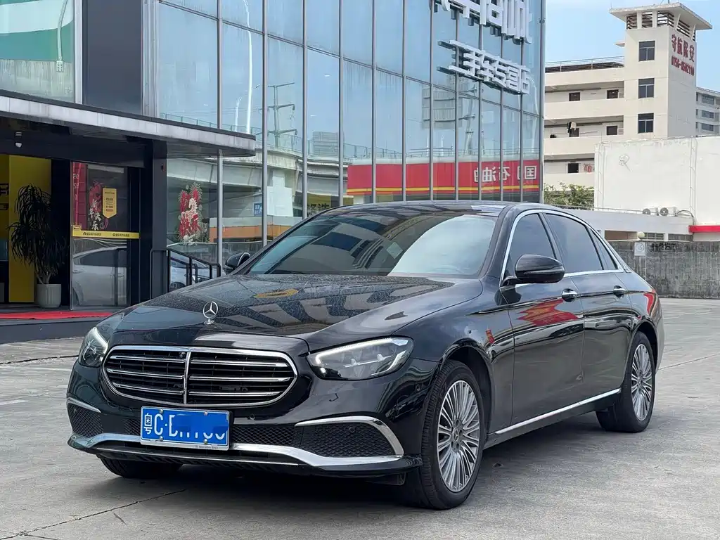 Mercedes-Benz E-Class 2021