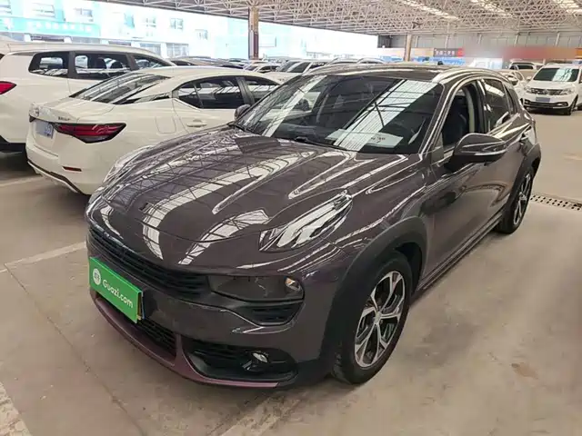 2021 Lynk & Co 02