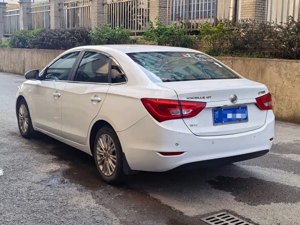 Buick Excelle — миниатюра 5