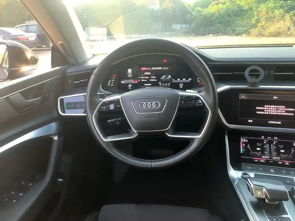 Audi A7L — миниатюра 11