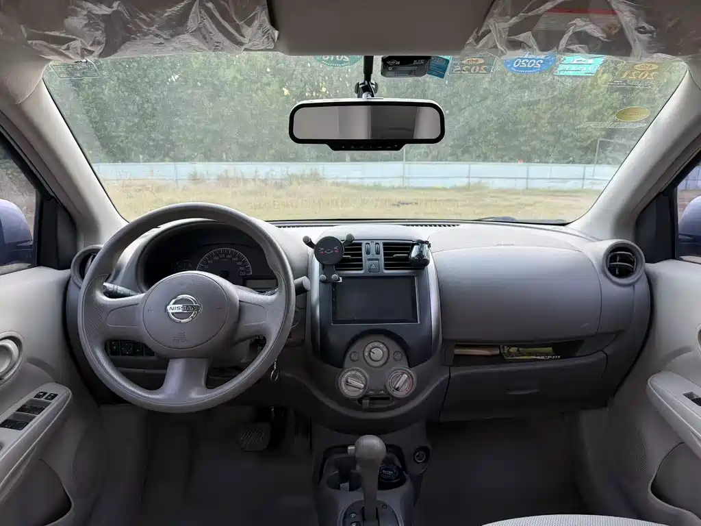 Nissan Sunny — миниатюра 5