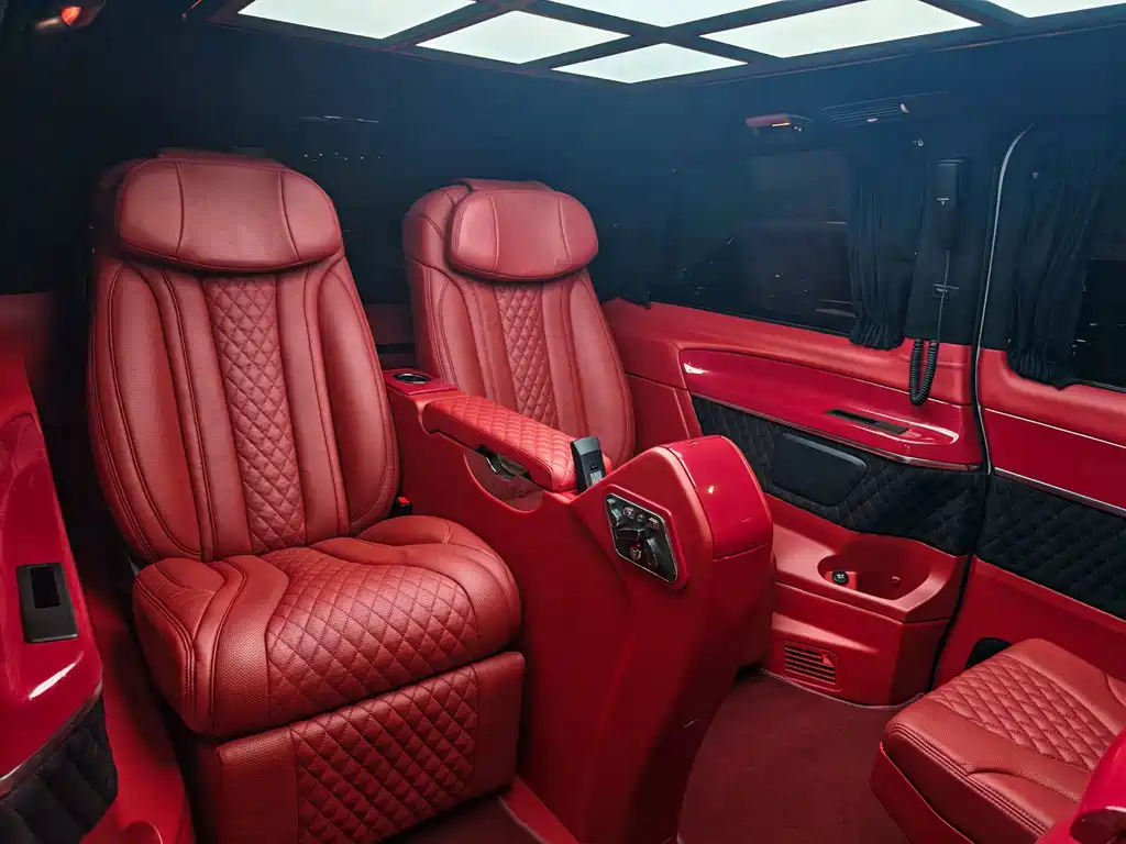 Mercedes-Benz V-Class — миниатюра 15