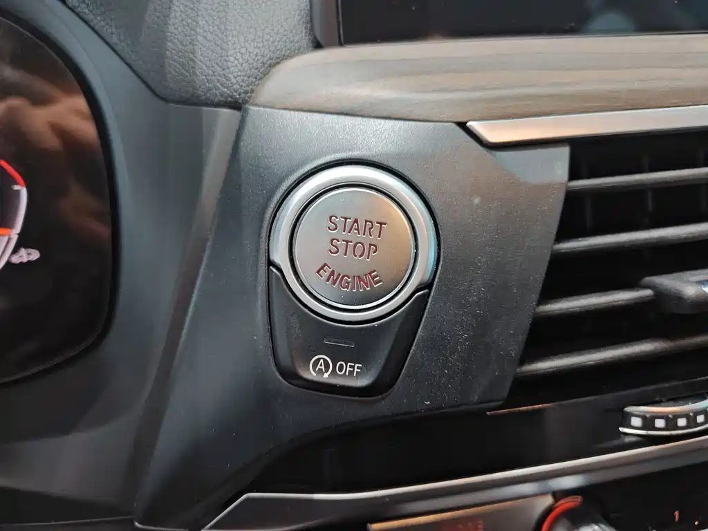 BMW X3 — миниатюра 17
