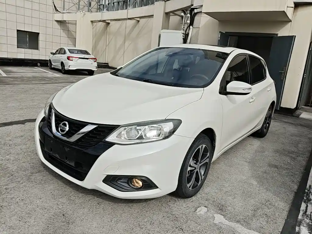 Nissan Tiida — миниатюра 2