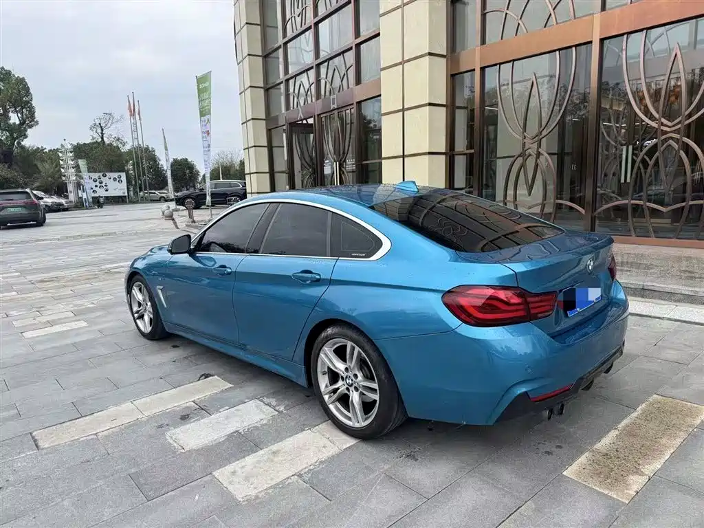 BMW 4 SERIES