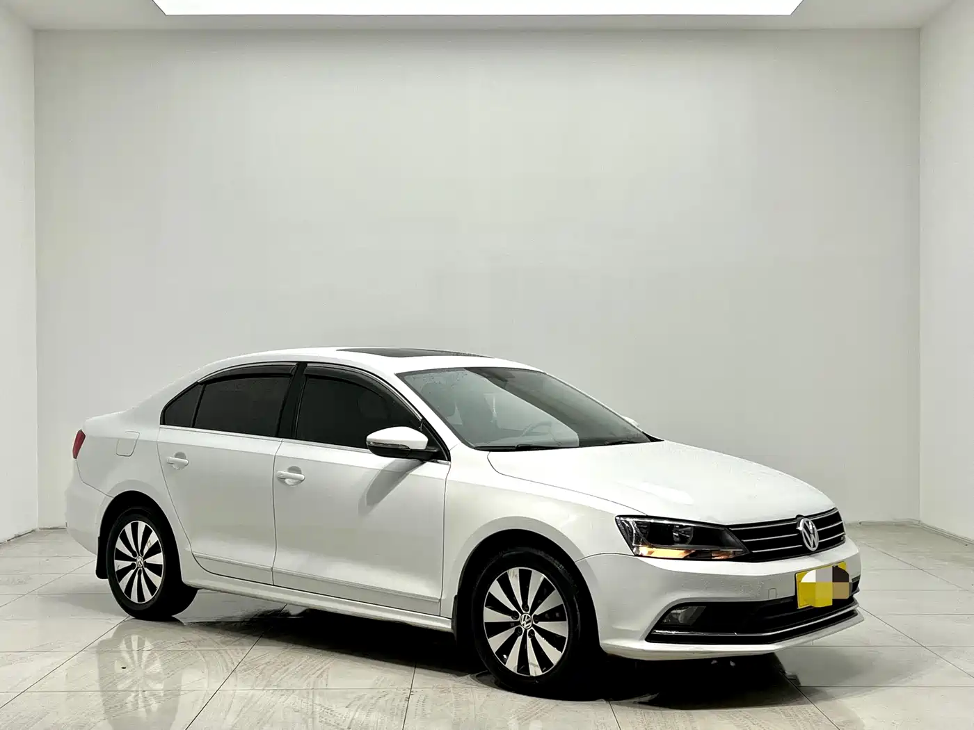Volkswagen Sagitar