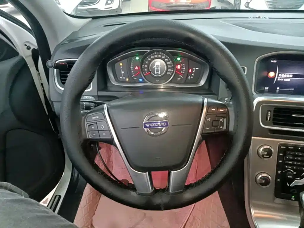 Volvo S60 — миниатюра 11