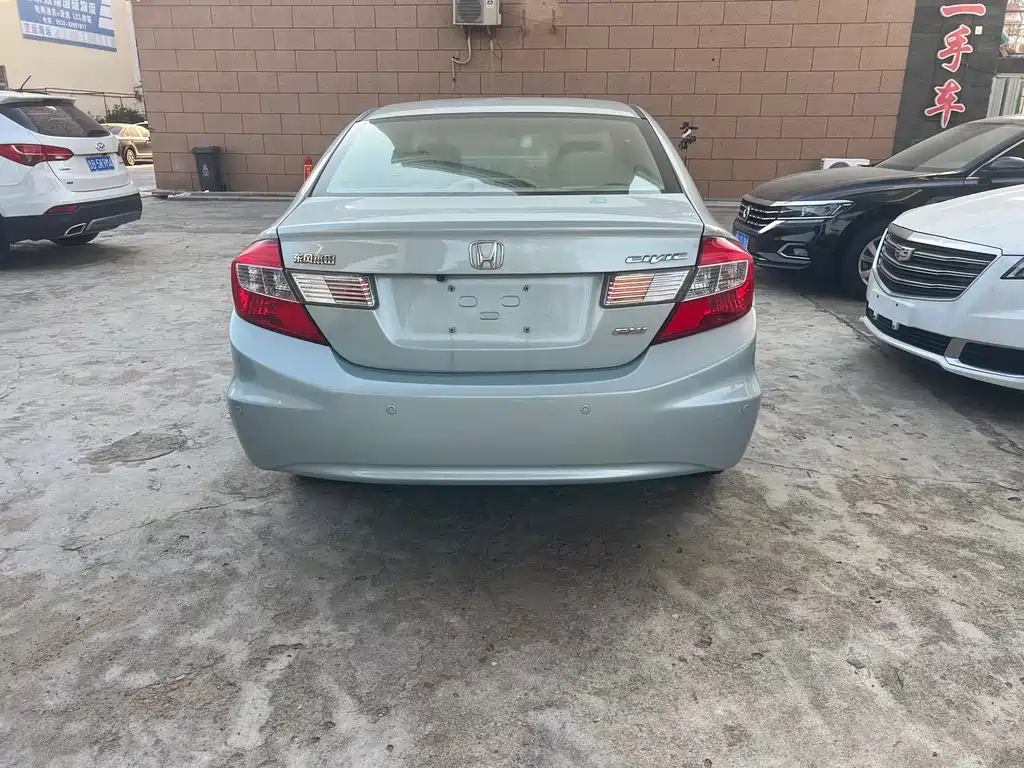 Honda Civic — миниатюра 4