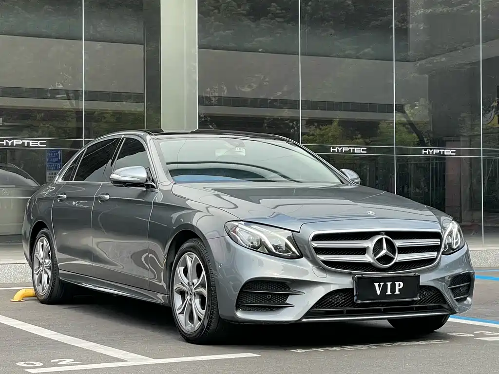 Mercedes-Benz E-Class — миниатюра 2