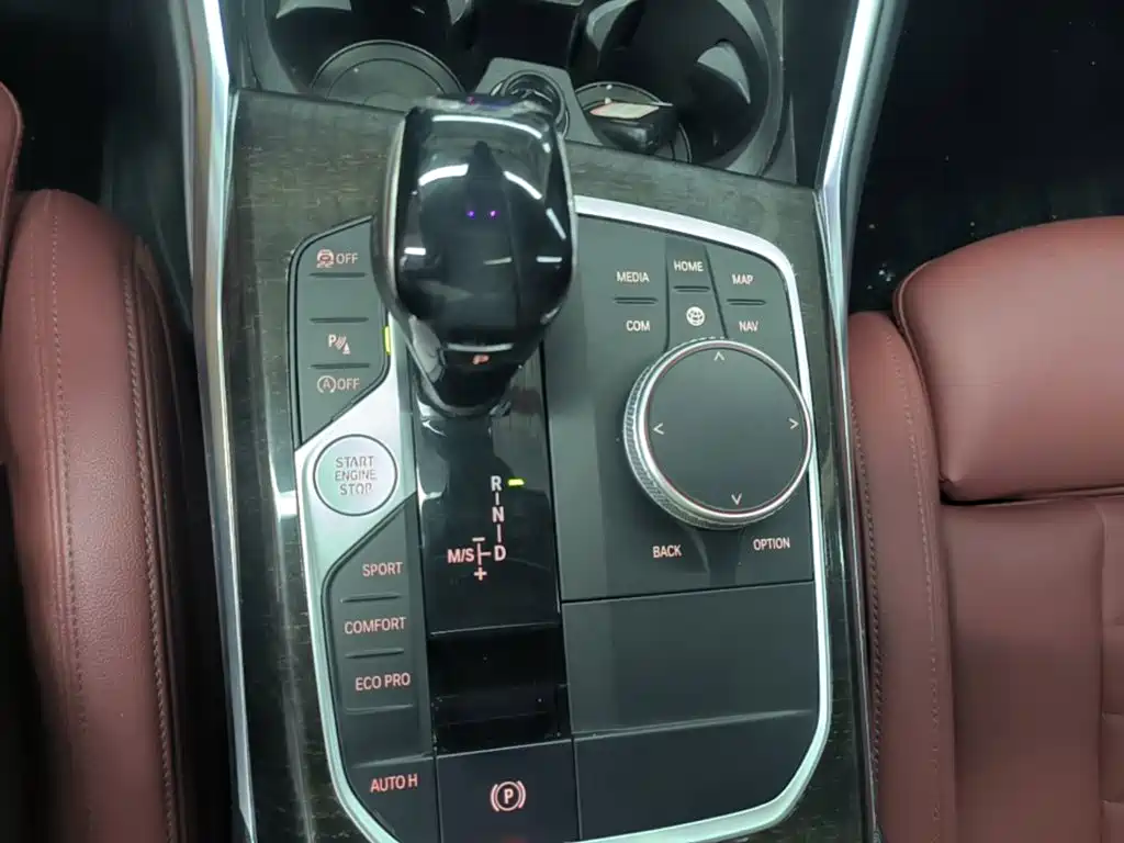 BMW 3 Series — миниатюра 14