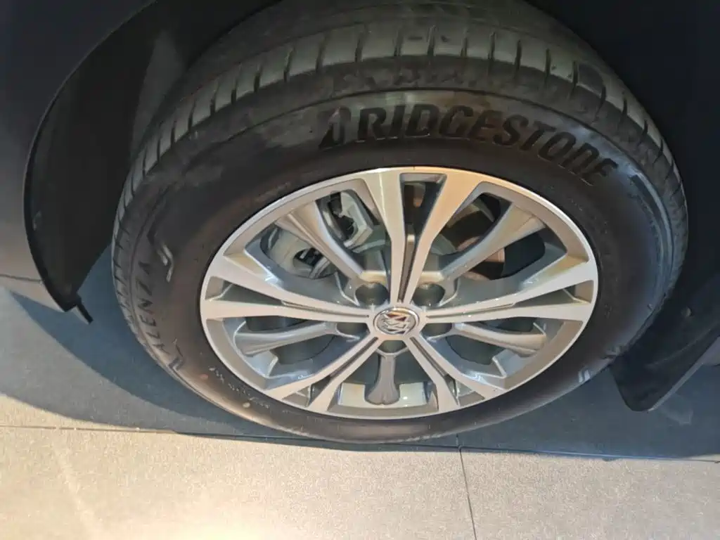 Buick Envision Plus — миниатюра 23