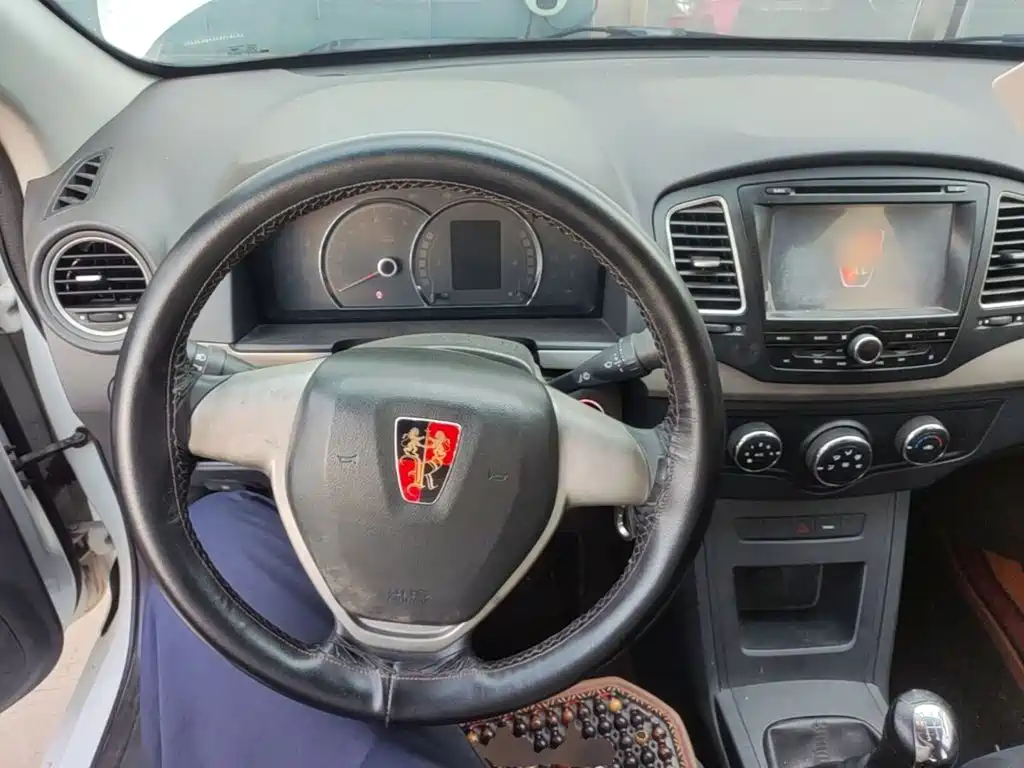 Roewe 350 — миниатюра 10