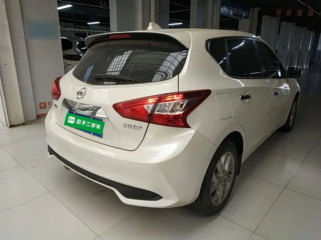 Nissan Tiida — миниатюра 7