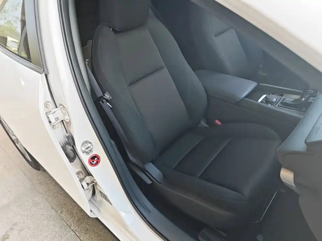 Mazda 3 Axela — миниатюра 25