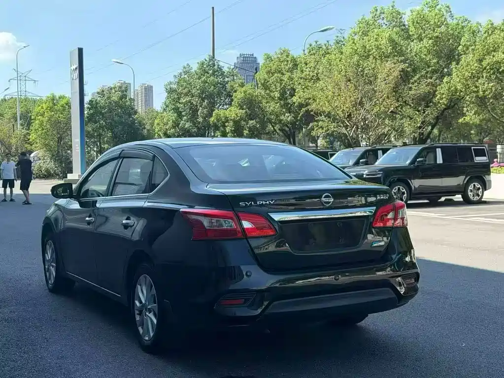 Nissan Sylphy — миниатюра 6