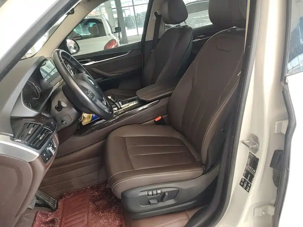 BMW X5 (Import) — миниатюра 15