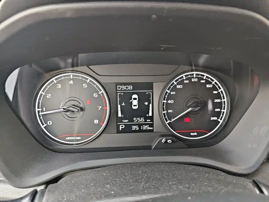 Geely Vision X3 — миниатюра 12