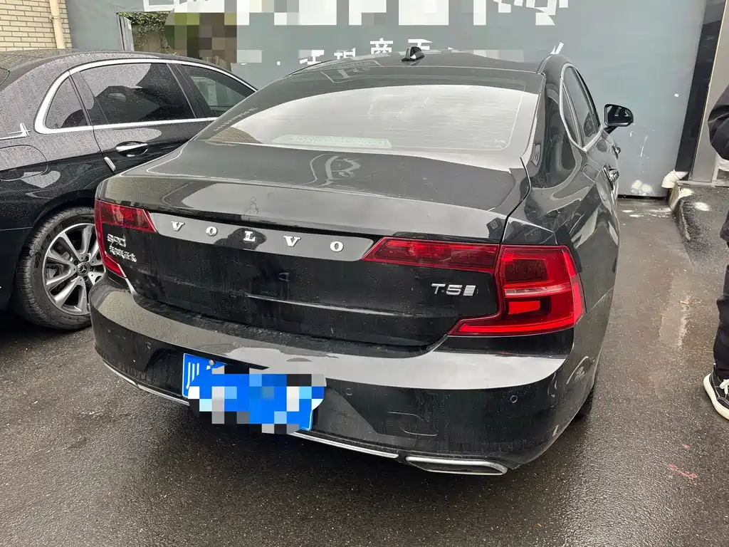 Volvo S90 — миниатюра 7