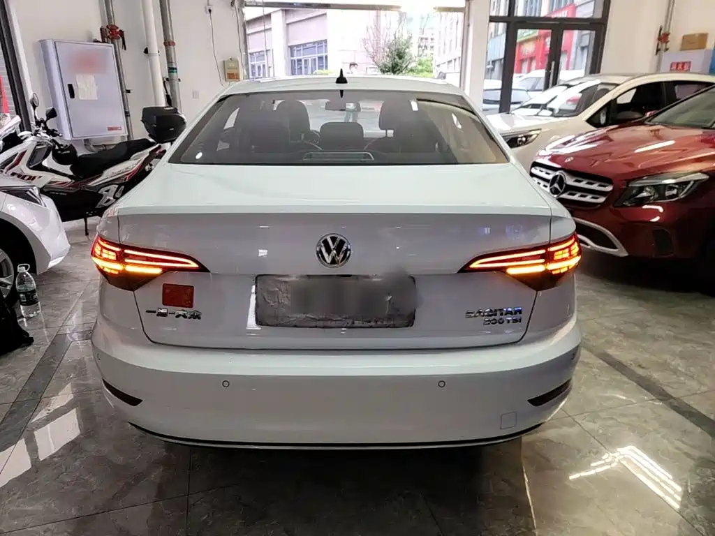 Volkswagen Sagitar — миниатюра 6