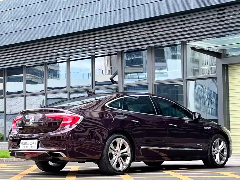 Buick LaCrosse — миниатюра 6