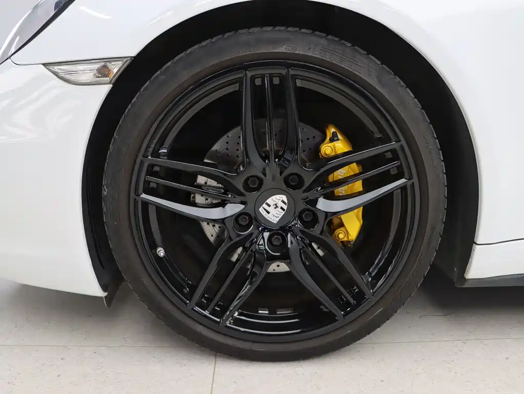 Porsche 911 2015 Carrera 4 3.4L Style Edition