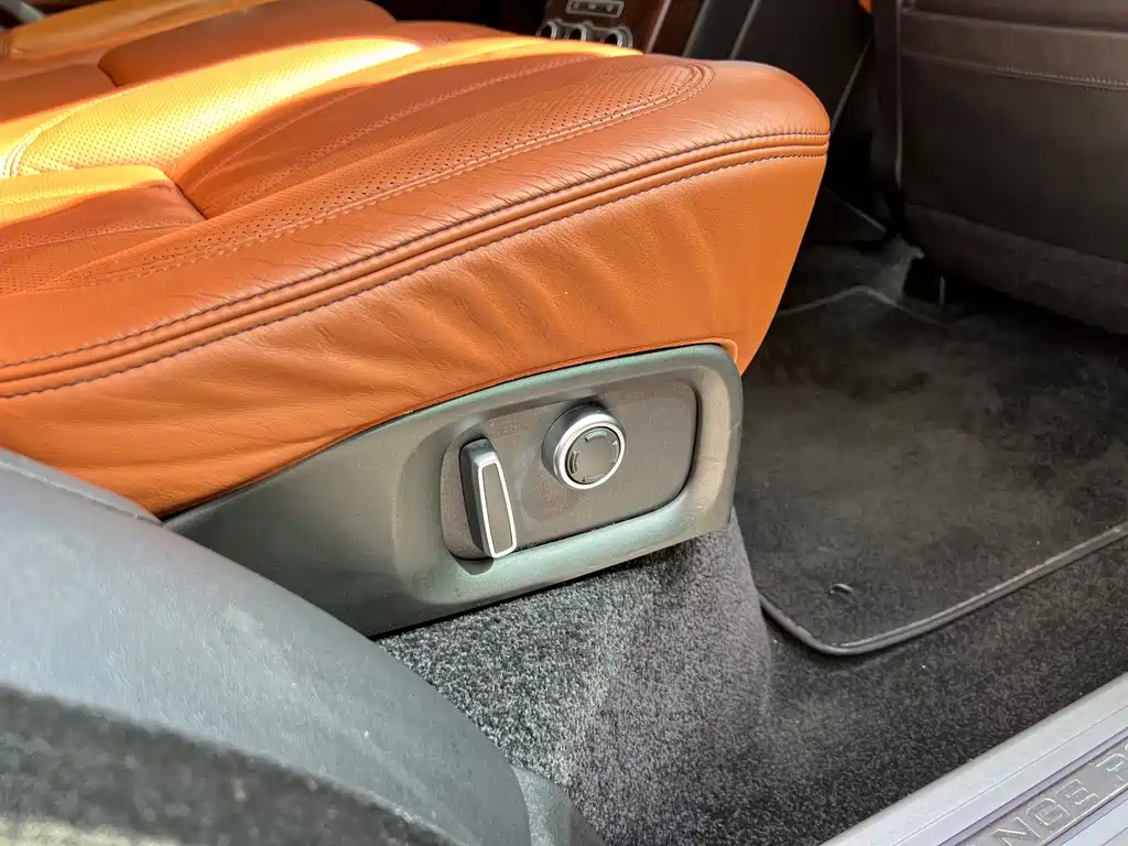 Land Rover Range Rover — миниатюра 11