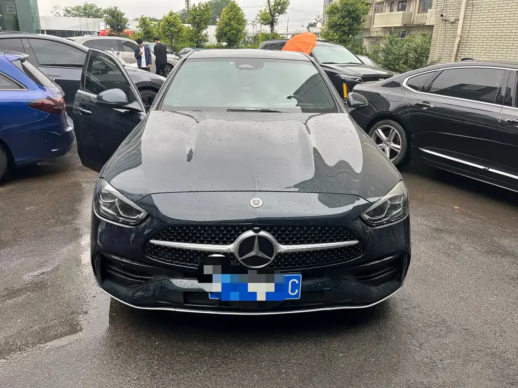 Mercedes-Benz C-Class — миниатюра 2