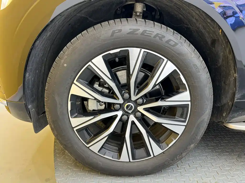 Volvo XC60 — миниатюра 11