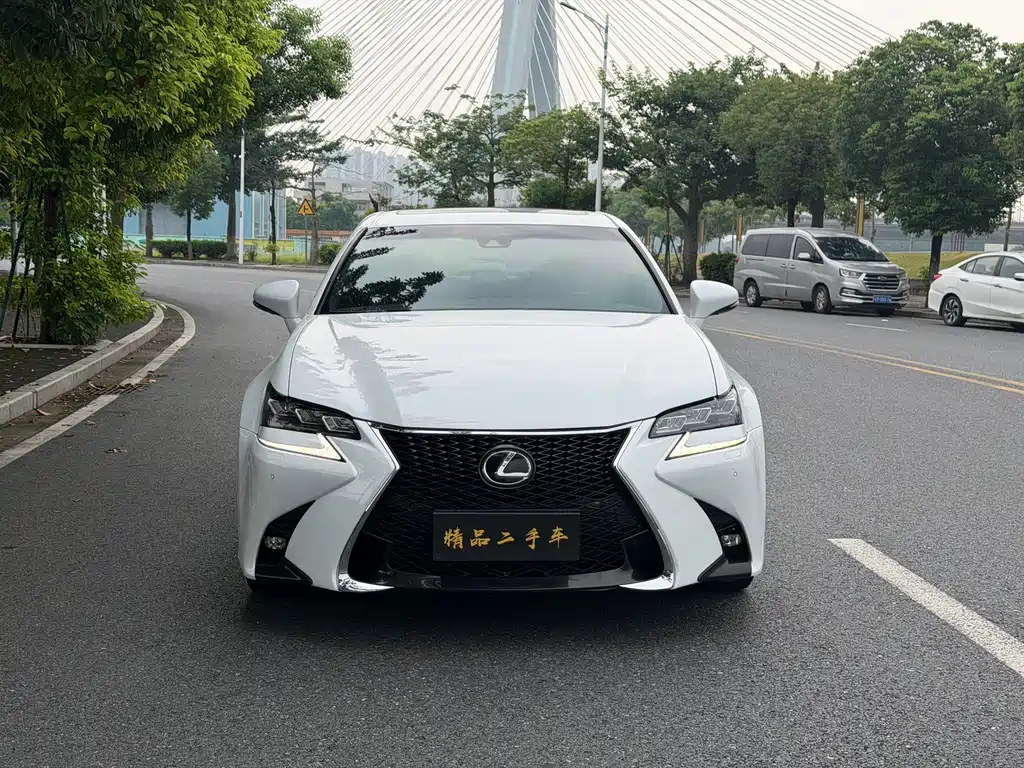 Lexus GS — миниатюра 2
