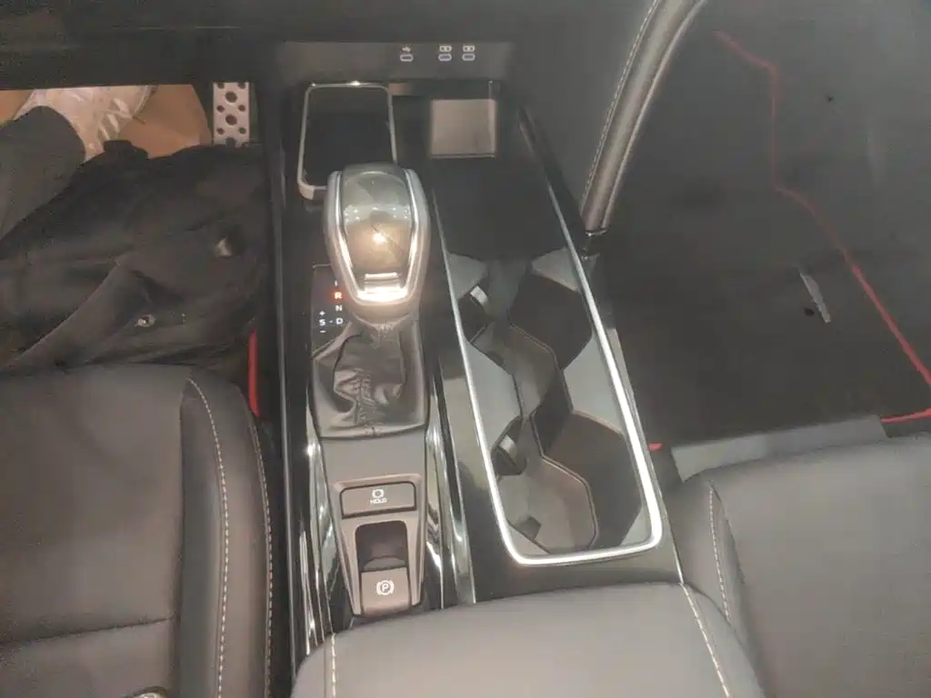 Toyota Camry — миниатюра 10