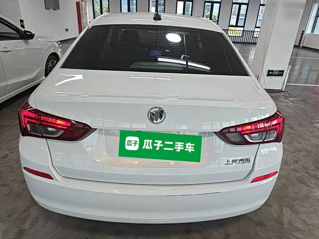 Buick Excelle — миниатюра 6