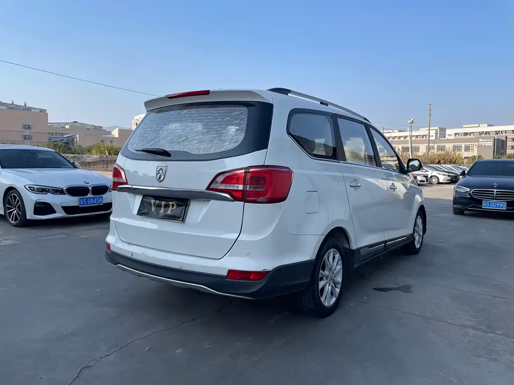 BAOJUN 730