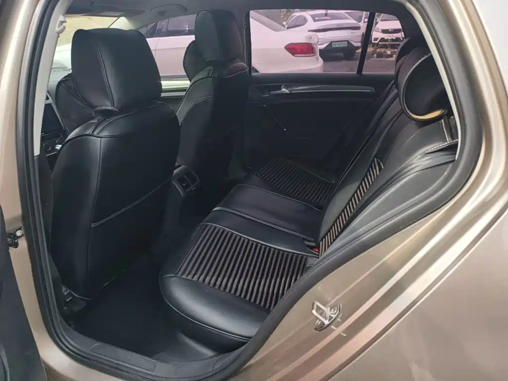 Volkswagen Golf — миниатюра 17